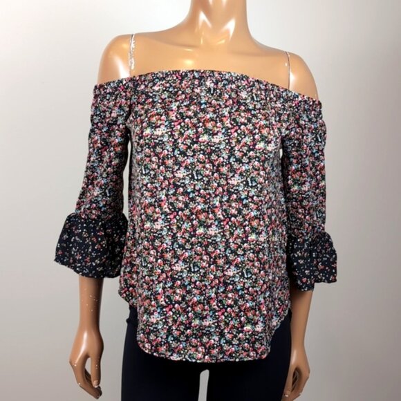 3/$20 Ardene Floral Off Shoulder Top Ruffle Flare Cropped Sleeve Size Small - Picture 3 of 11